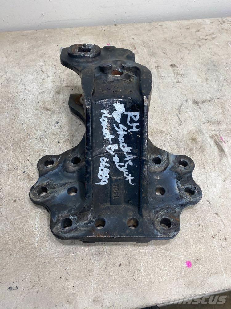 Mack CXU Chassis