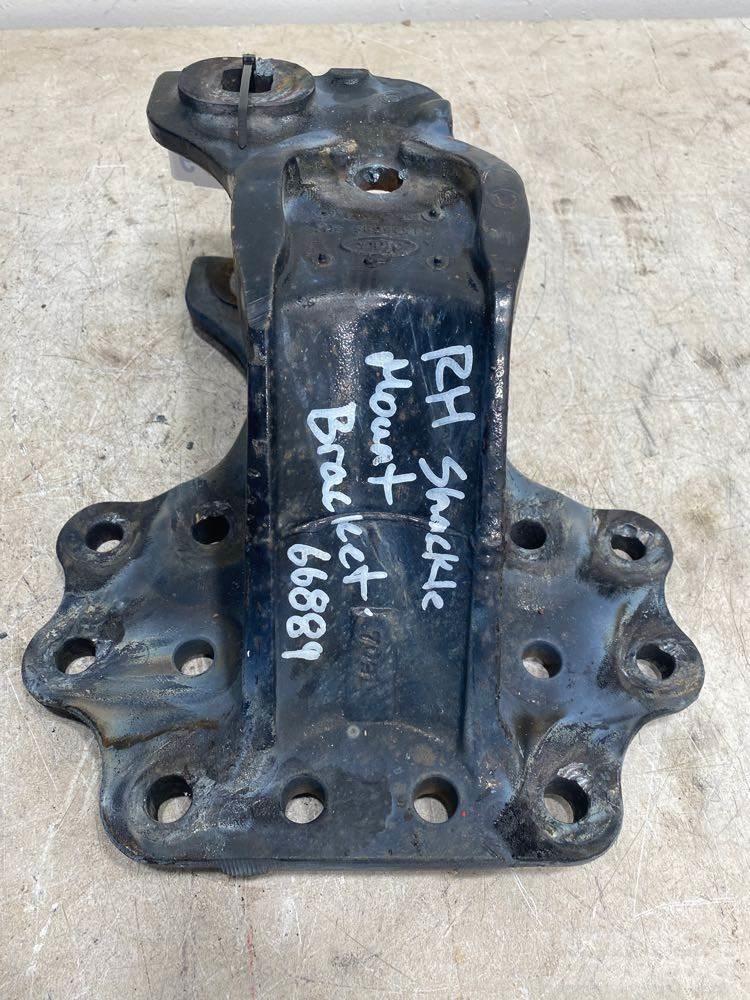 Mack CXU Chassis