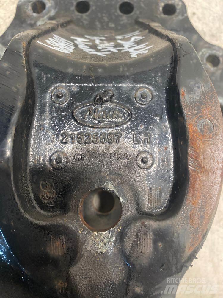 Mack CXU Chassis