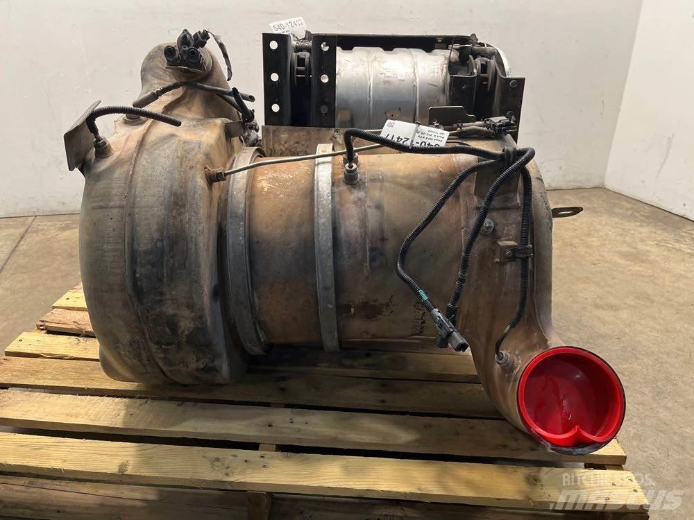 Mack MP8 Transport Sonstige