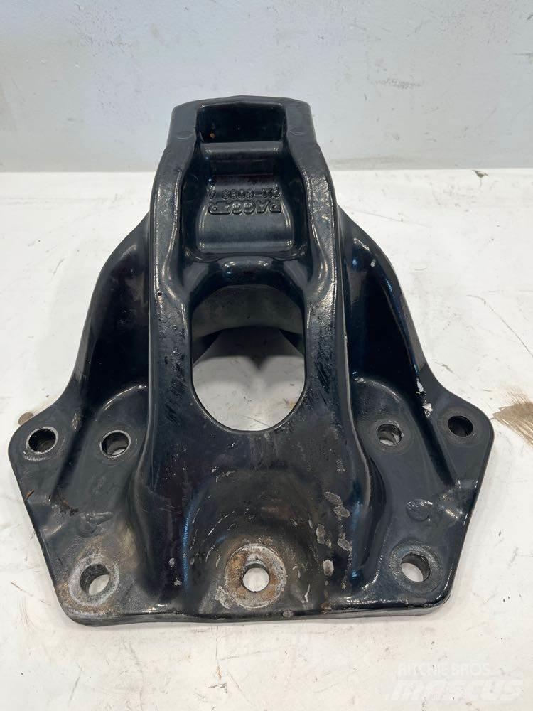 Peterbilt  Chassis