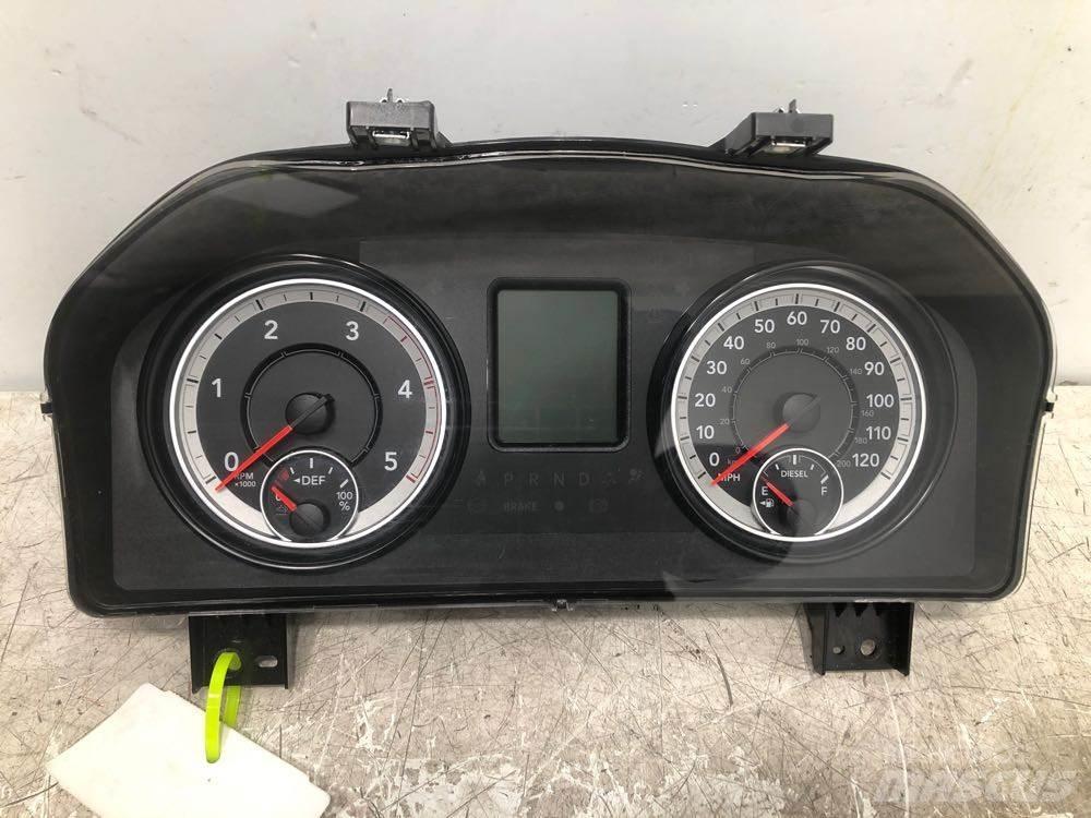 RAM 5500 Transport Sonstige