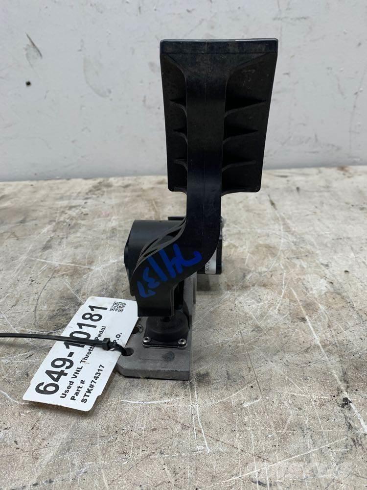 Volvo VNL Transport Sonstige