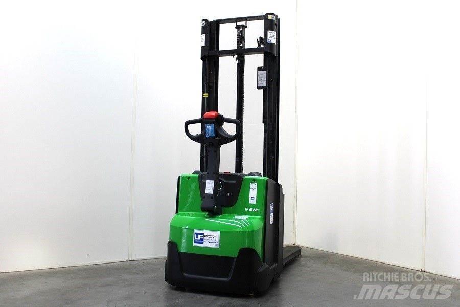 Cesab S 212 / 330 Deichselstapler