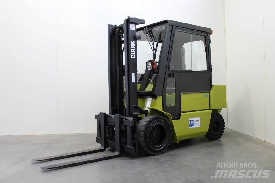 Clark DPM 30 Dieselstapler