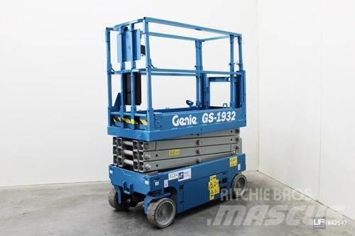 Genie GS 1932 Scheren-Arbeitsbühnen