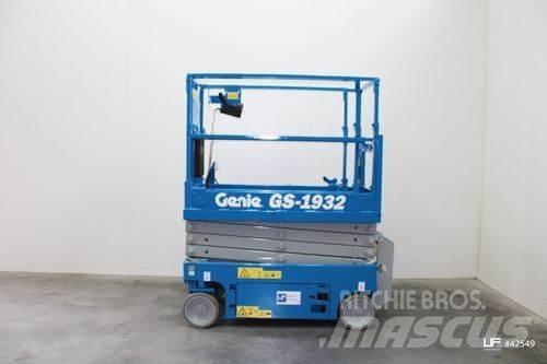 Genie GS 1932 Scheren-Arbeitsbühnen