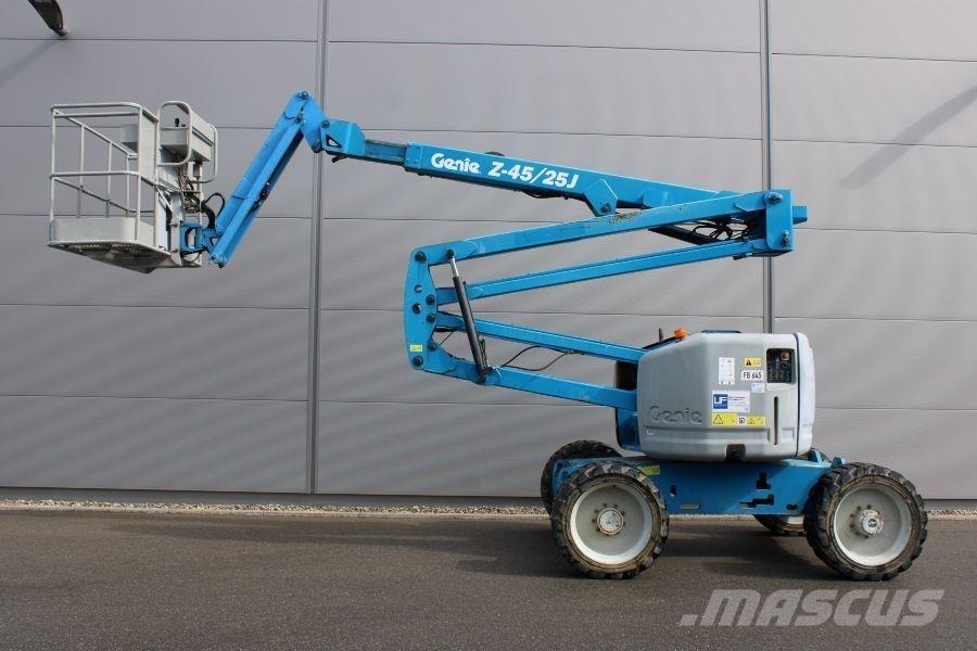 Genie Z 45 / 25 Gelenkteleskoparbeitsbühnen
