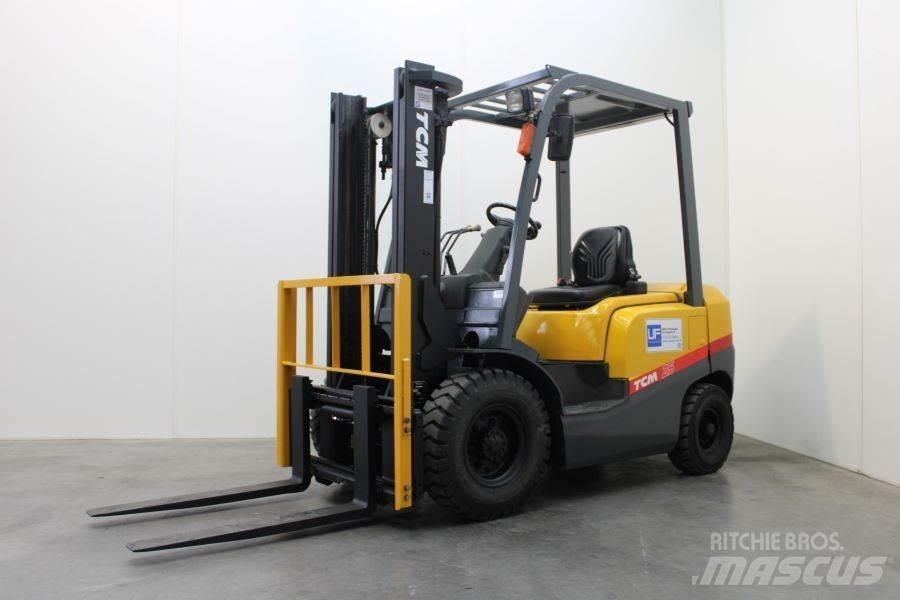 TCM FD 25 T 3 Dieselstapler