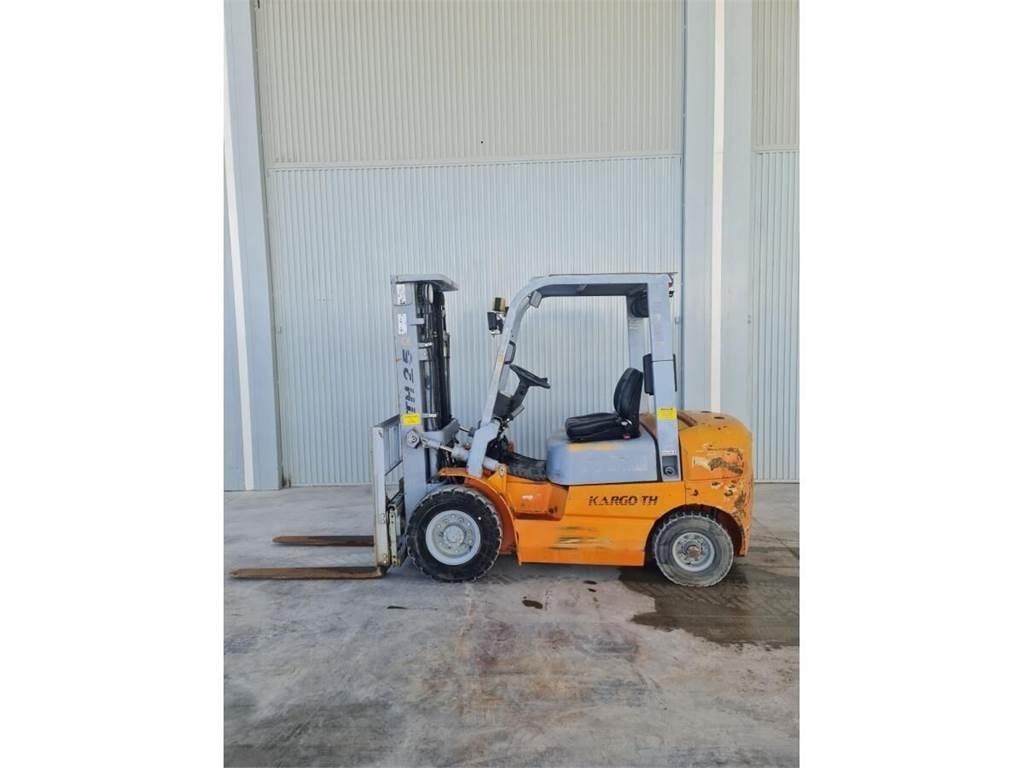 Kargo TH-25 Dieselstapler