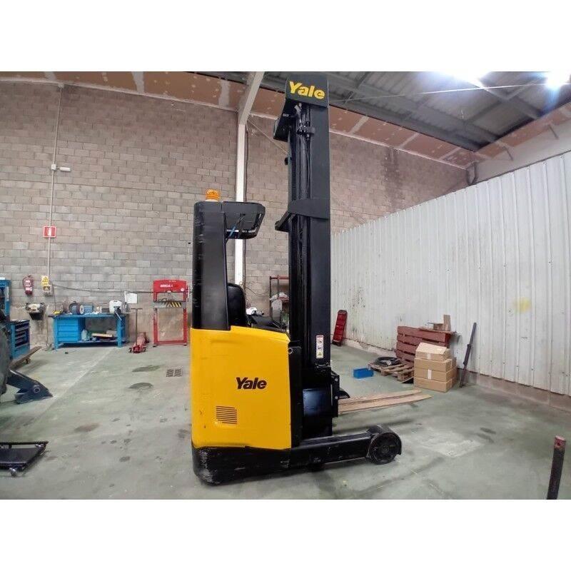 Yale MR14 Schubmaststapler