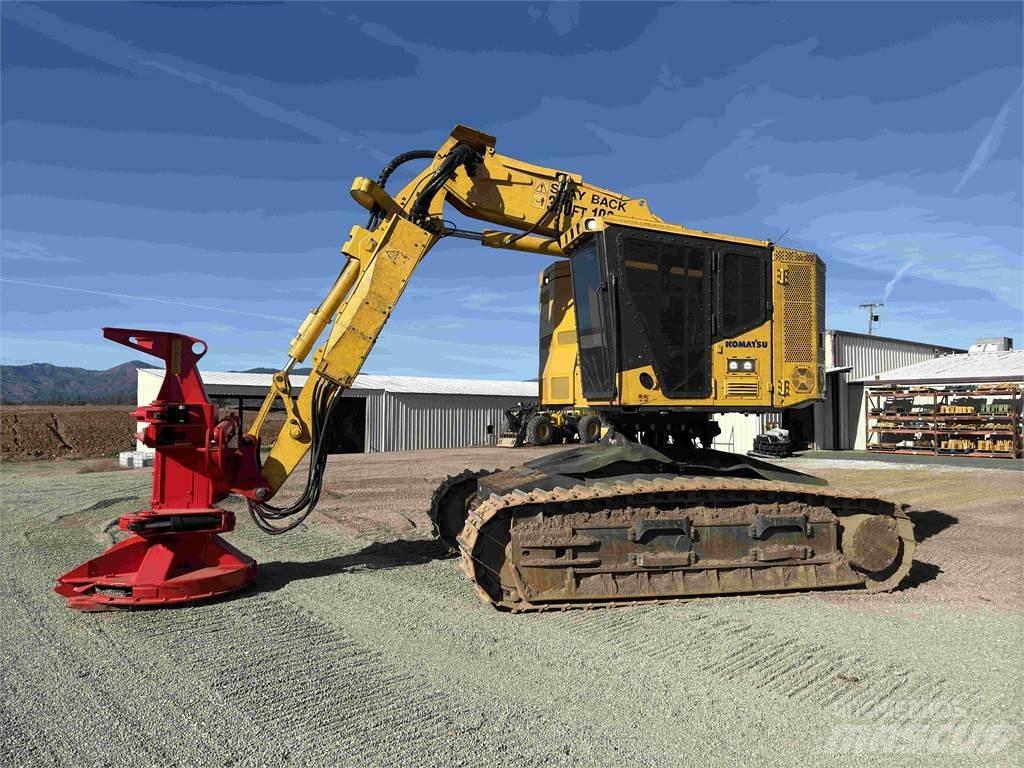 Komatsu XT445L-5 Forstanhänger/Rückewagen