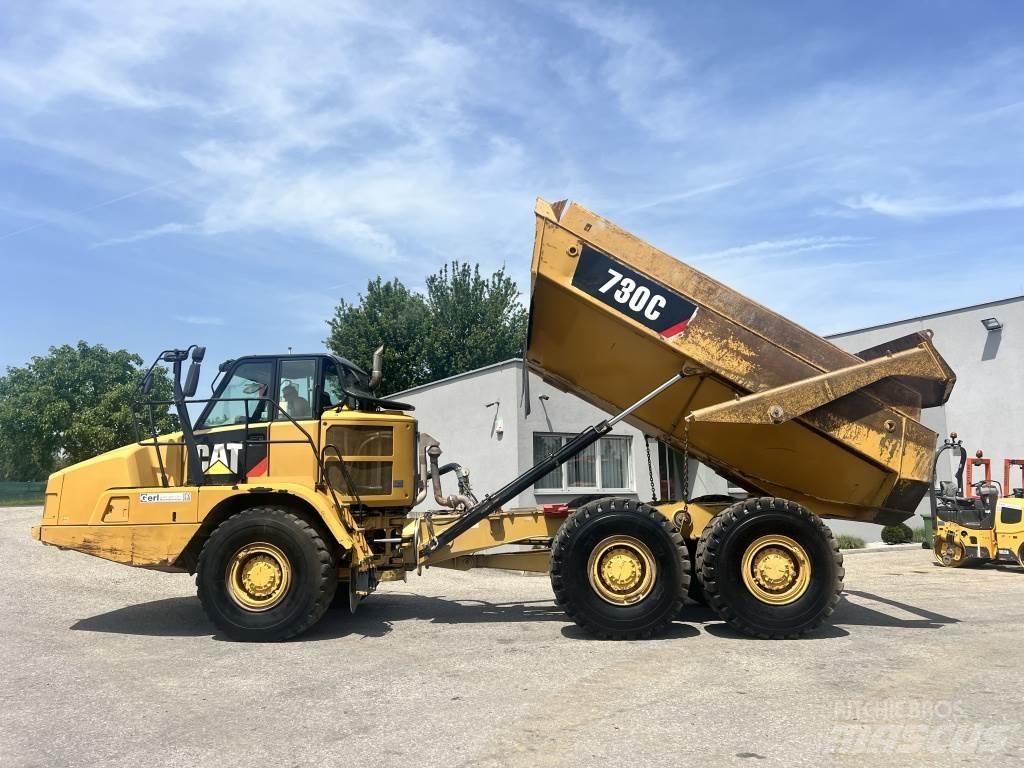 CAT 730 C Dumper - Knickgelenk