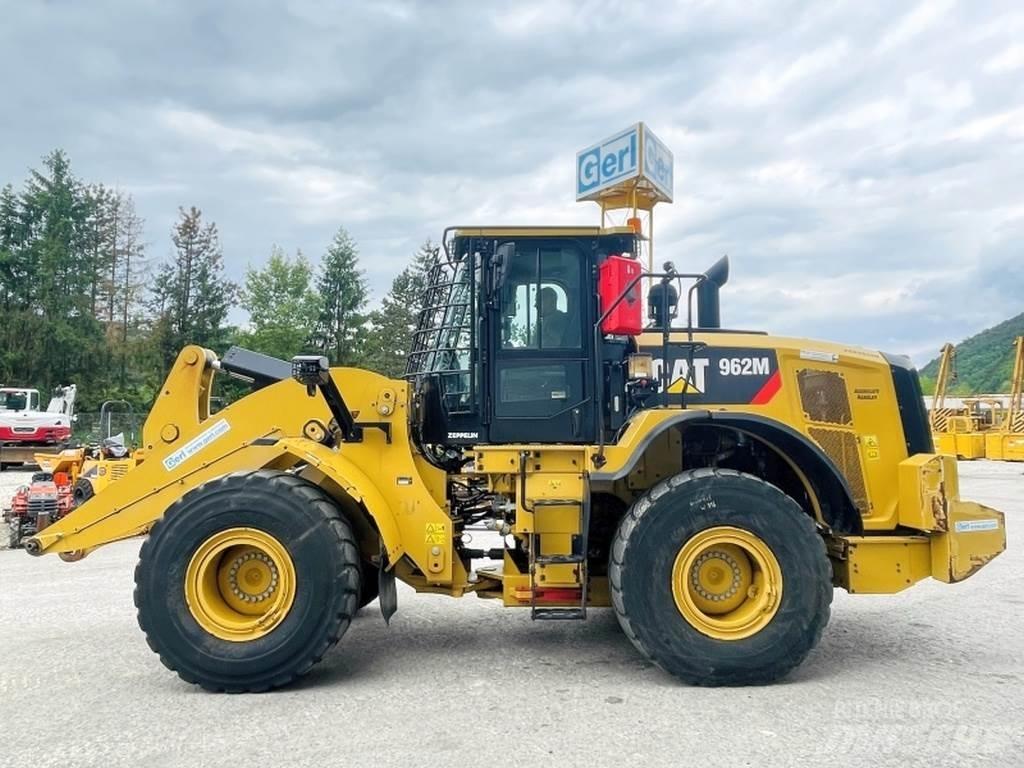 CAT 962M Radlader