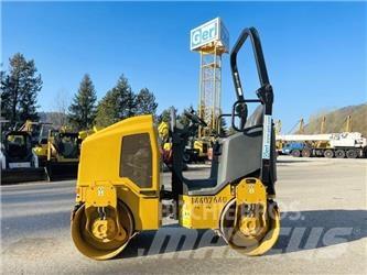 CAT CB14B Tandemwalzen