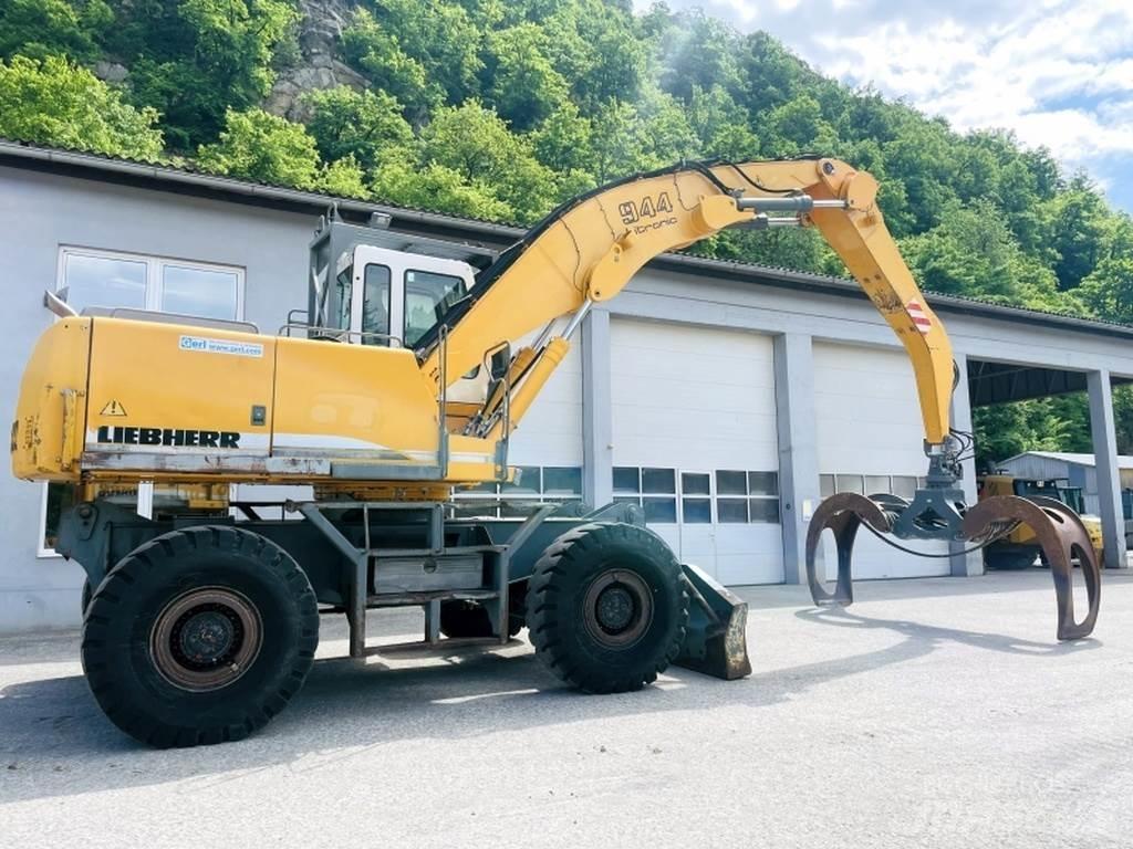 Liebherr A944B HD Materialumschlag
