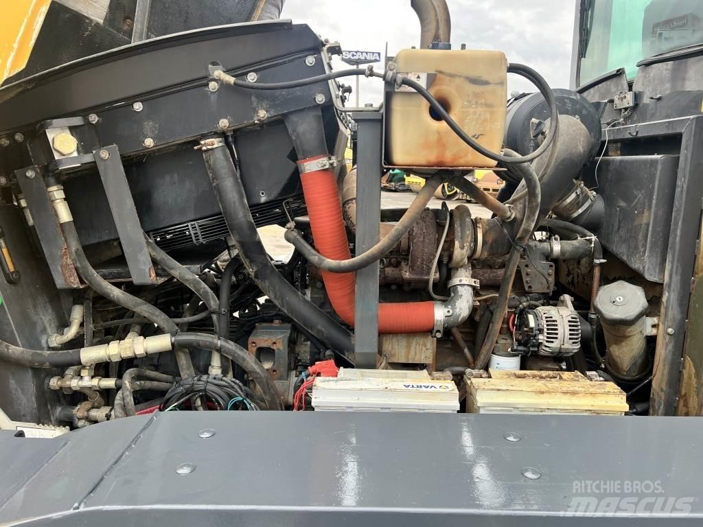 New Holland F 106.6 A Grader