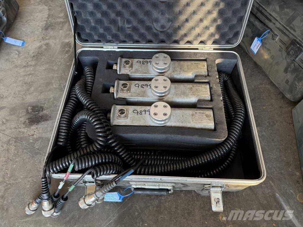 Vögele Super 2100-3i Strassenfertiger