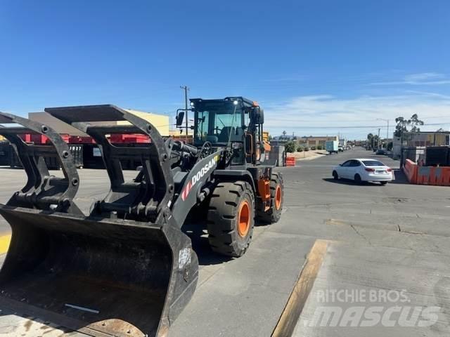 Doosan DL250-7 Radlader