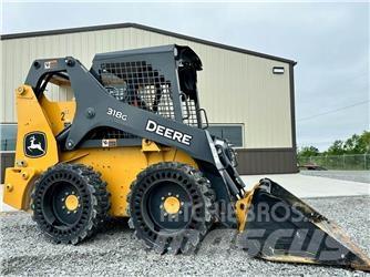 John Deere 318G Kompaktlader