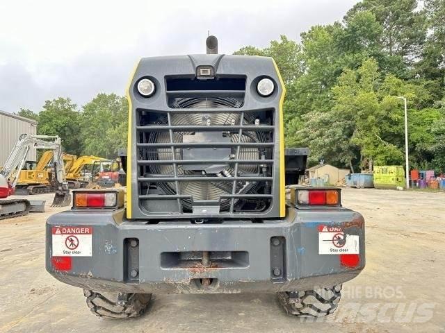 Komatsu WA320-8 Radlader