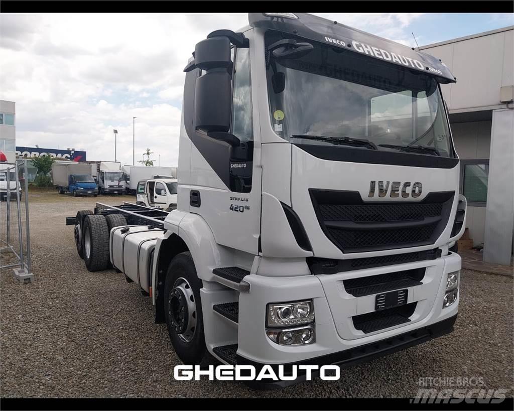 Iveco AT260S40Y/PS Kofferaufbau