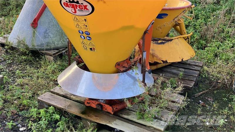 Agrex 300 Sand- und Salzstreuer