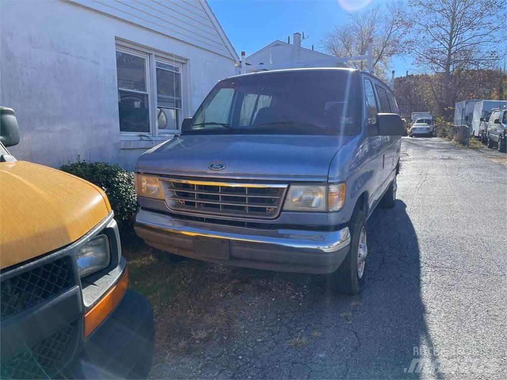 Ford E-250 Lieferwagen