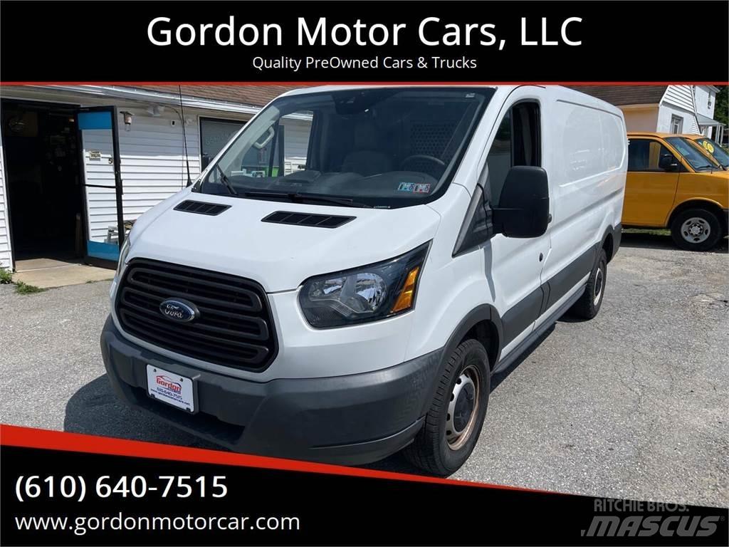 Ford Transit Lieferwagen