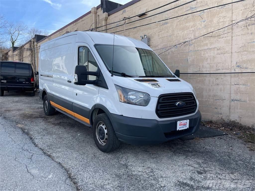Ford Transit Lieferwagen