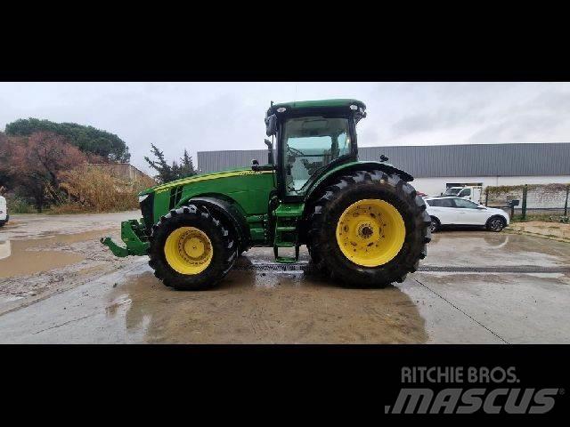 John Deere 8310R Traktoren