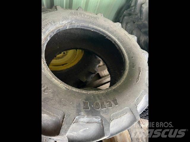 Mitas 260/70R16 Sonstige Landmaschinen