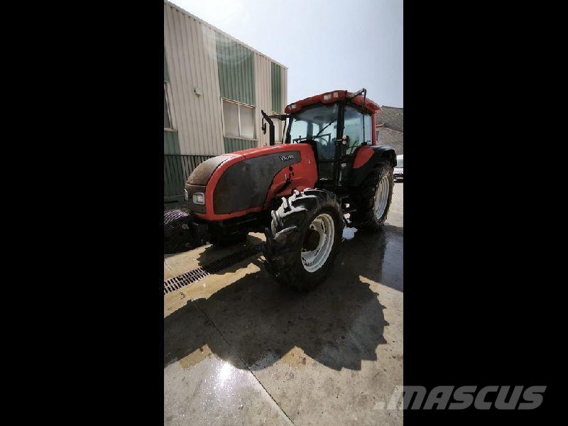 Valtra T140 Traktoren