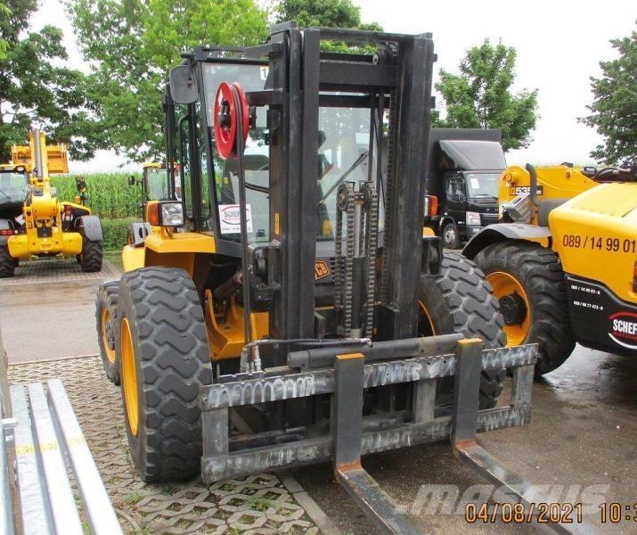 JCB 940-4 Geländestapler
