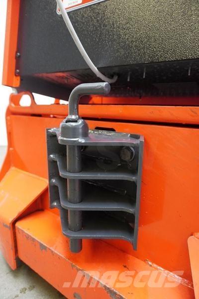 Linde P 30 132 Schlepper