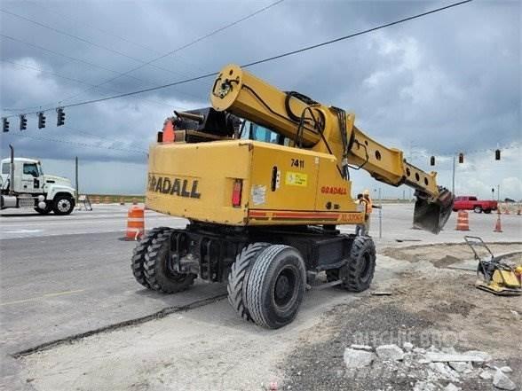 Gradall XL3300 V Mobilbagger