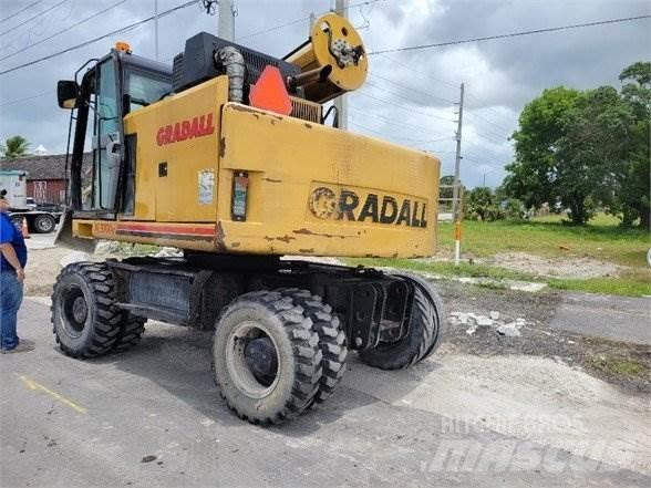 Gradall XL3300 V Mobilbagger