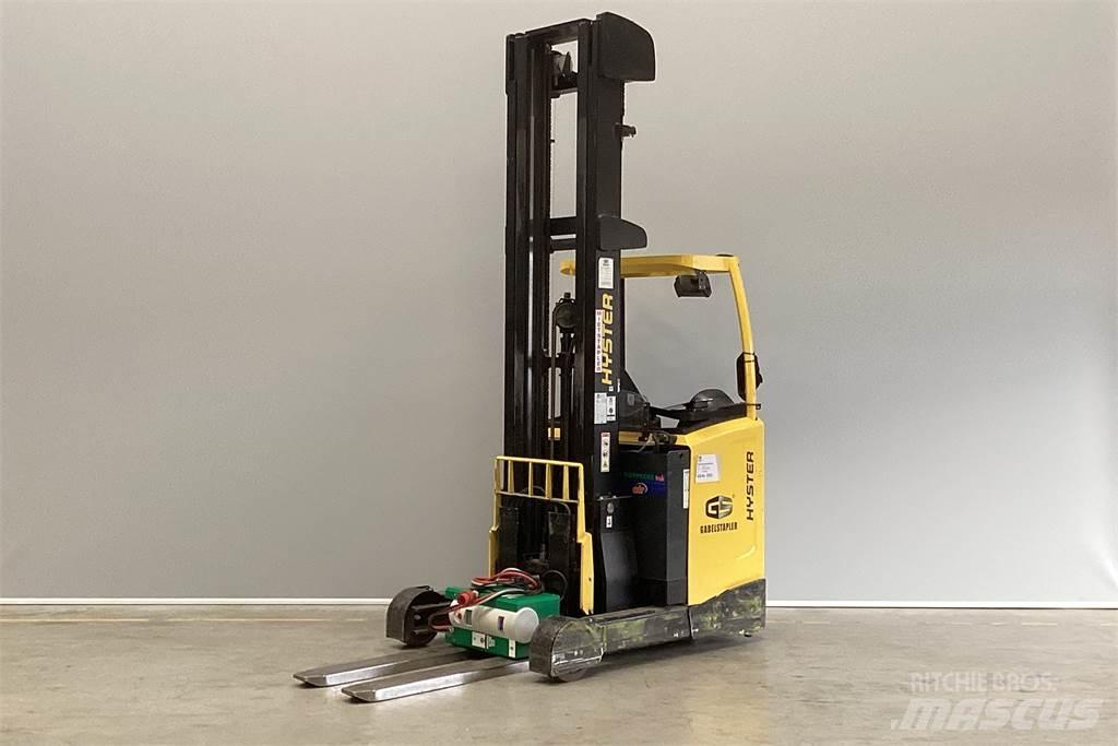 Hyster R1.6 Schubmaststapler