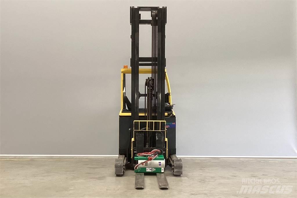 Hyster R1.6 Schubmaststapler