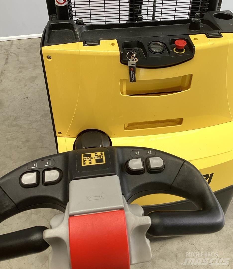 Hyster S1.4 Deichselstapler