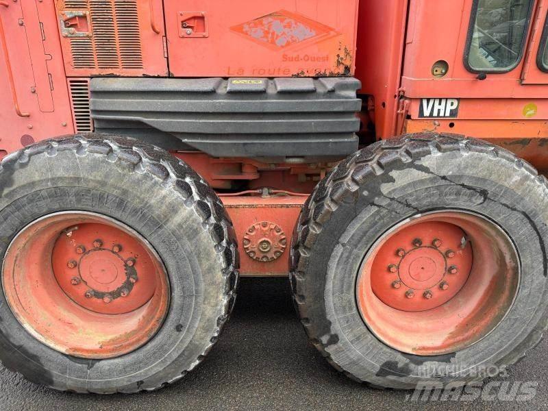 CAT 120H Grader
