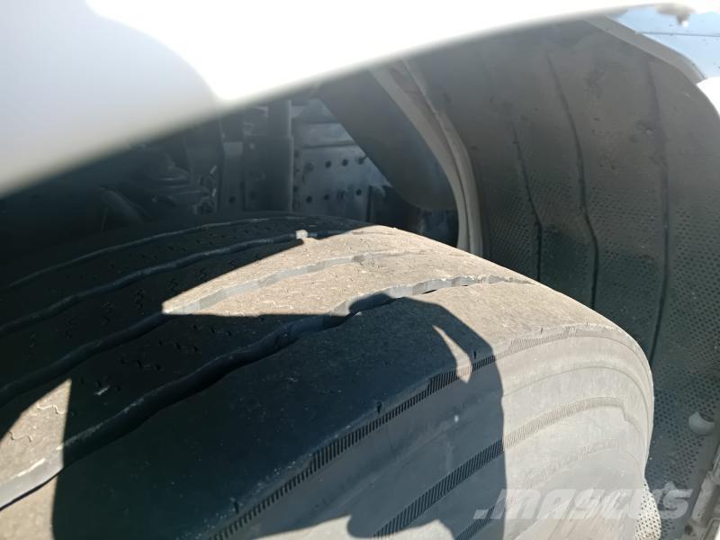 Iveco 330.36 Absetzkipper
