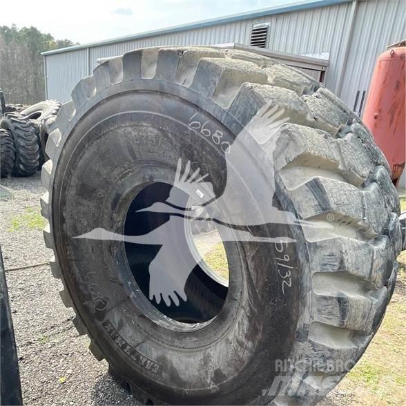 BKT 875/65R29 Reifen