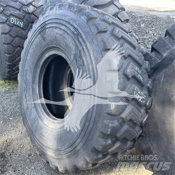  MAXAM 23.5R25 Reifen