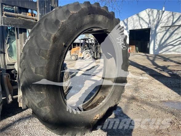 Titan 18.4R46 Sonstige Baumaschinen