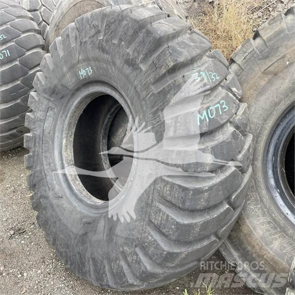 Titan 23.5x25 Reifen
