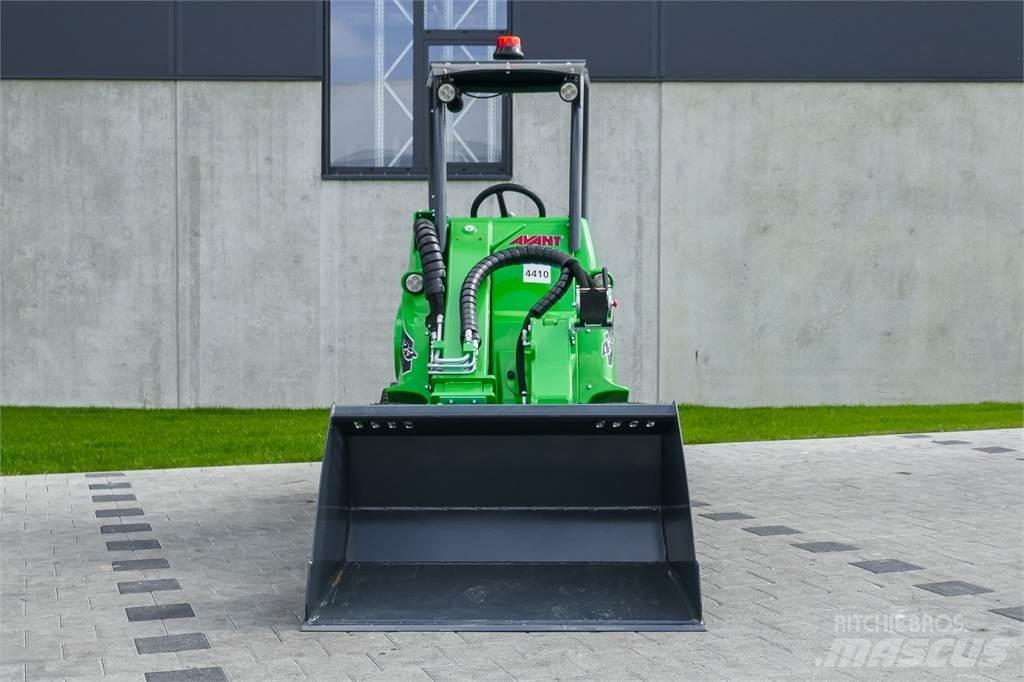 Avant M 423 Minibagger < 7t