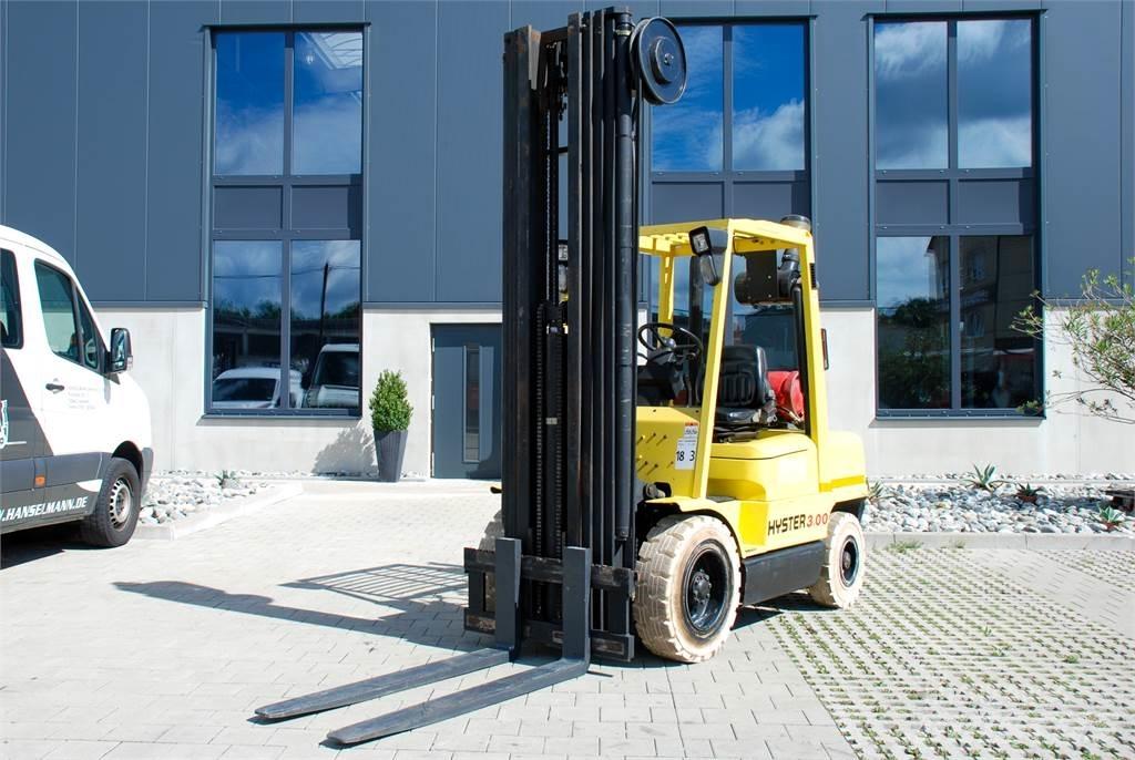 Hyster H 3-00XM Gasstapler