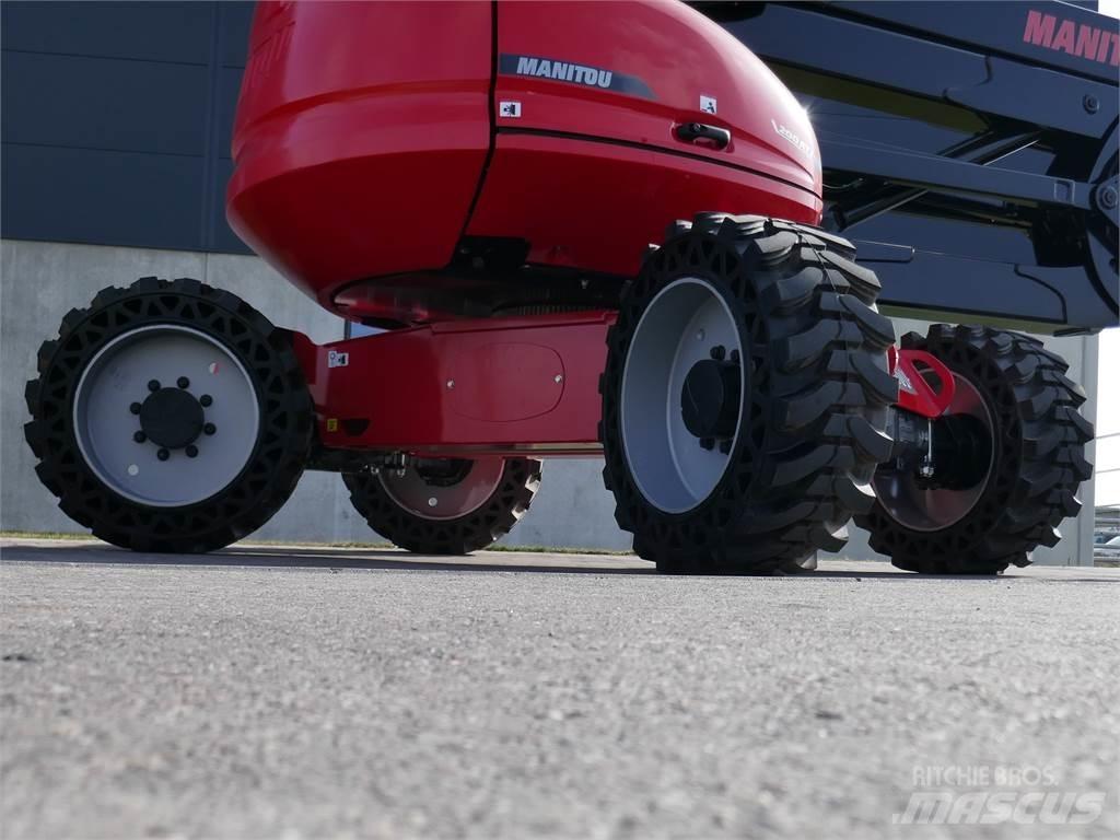 Manitou 200 ATJ Gelenkteleskoparbeitsbühnen