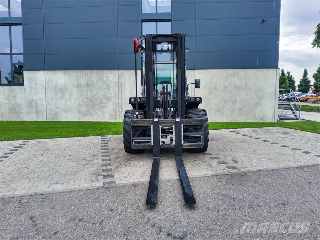 Manitou M 50-4 Geländestapler